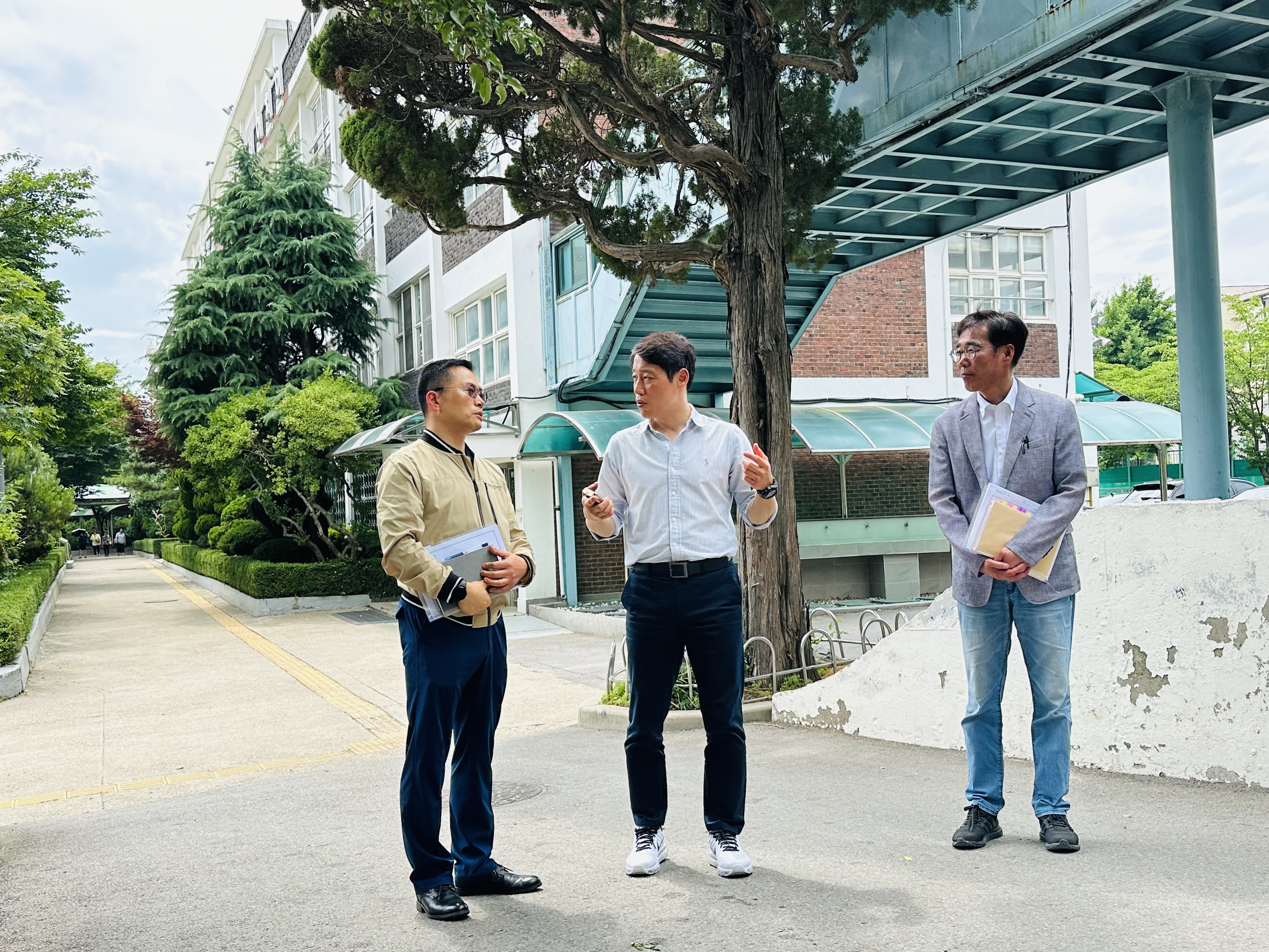 인천시의회 이용창 교육위원장, 교육환경 개선을 위한 학교현장 방문 이미지 2