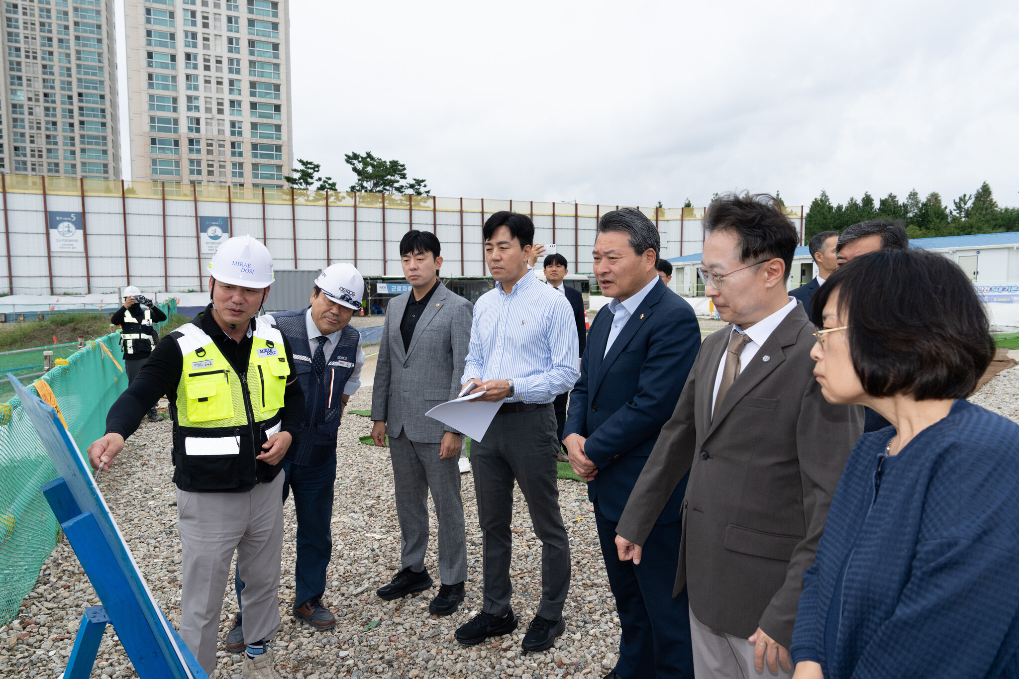 인천시의회 산경위, 지역 산업·경제 현안 점검 실시 이미지 3