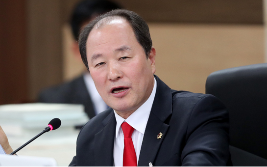 윤재상 부위원장 사진