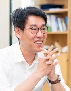 김성준 위원 사진