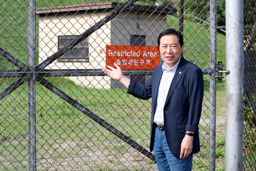 혁신센터 조성을 통해 지역 활성화를 기대한다는 신은호 의원 사진