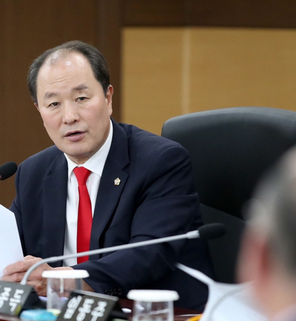 윤재상 부위원장 사진