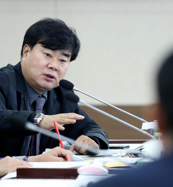 박성민 부위원장 사진