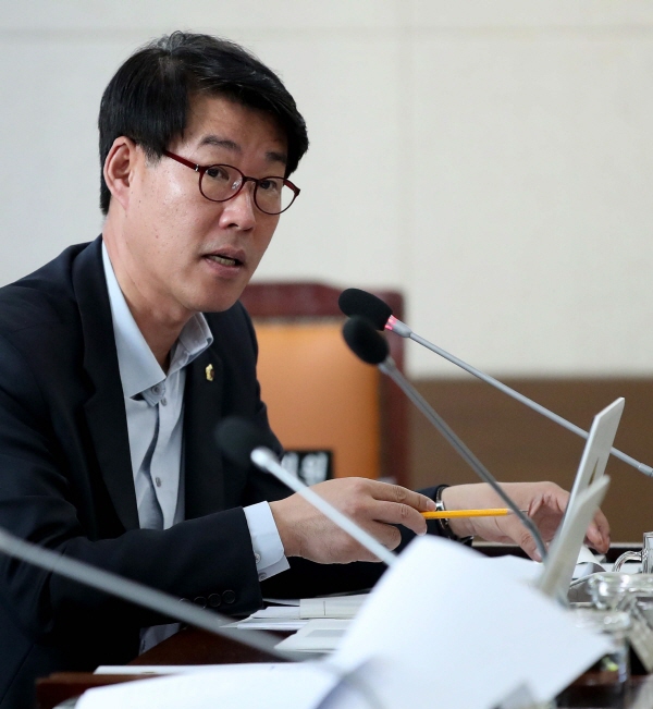 김성준 부위원장 사진