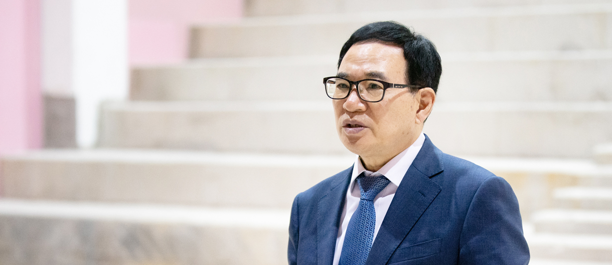 OBS 본사 인천 이전에 의지를 밝히는 이용범 의원