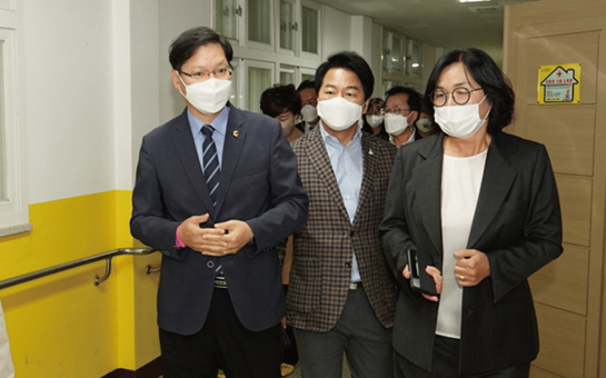 신은호 의장 사진