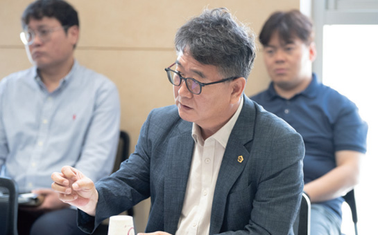산업경제위원회 사진