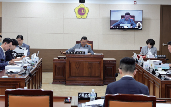 행정안전위원회 사진