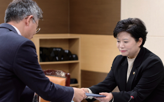 행정안전위원회 사진